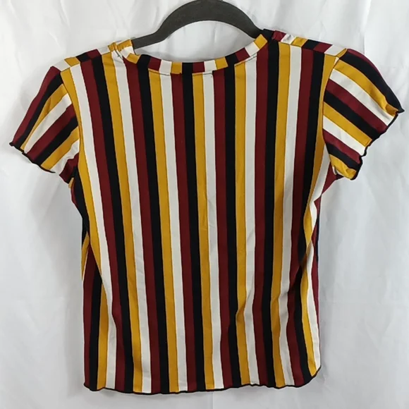 Women's crop top size medium - Picture 2 of 2